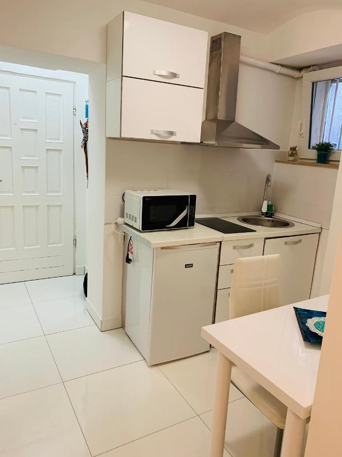Studio Apartment Ivana Zagreb Bagian luar foto